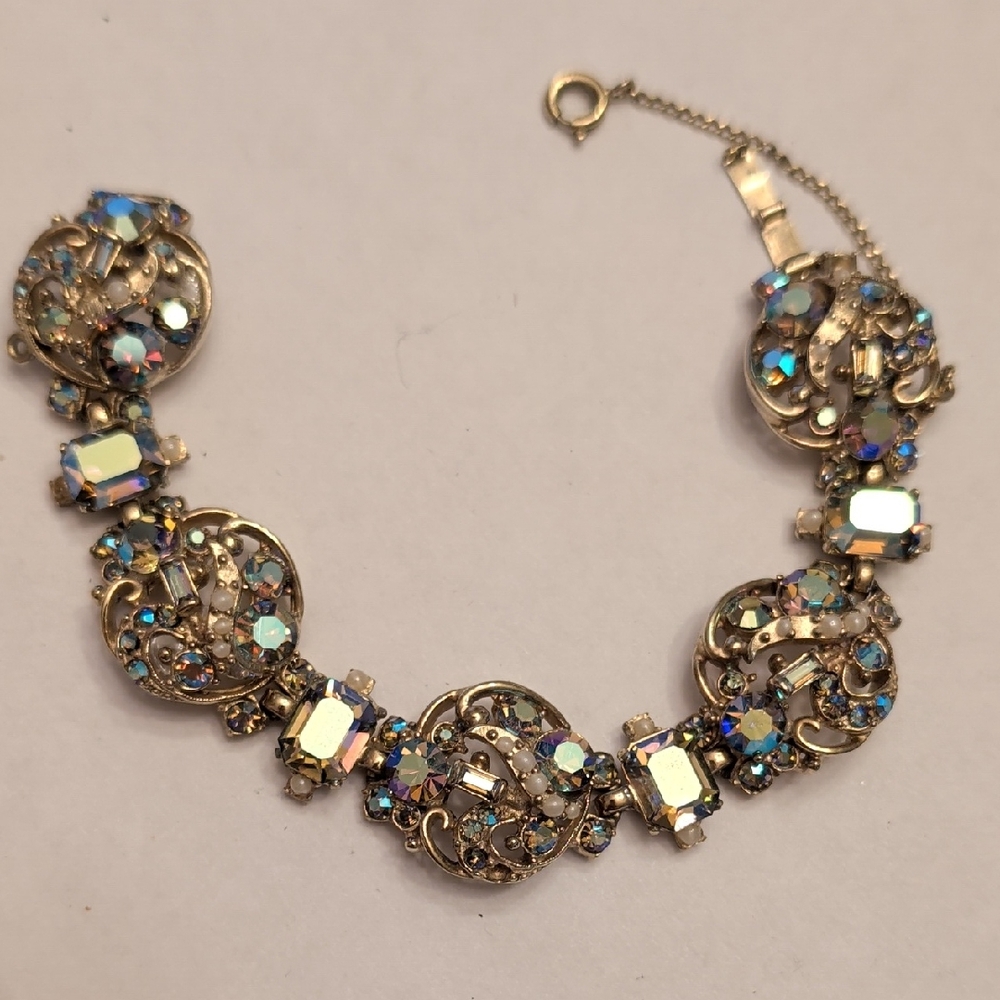 Vintage Hollycraft Bracelet (Missing Stones)